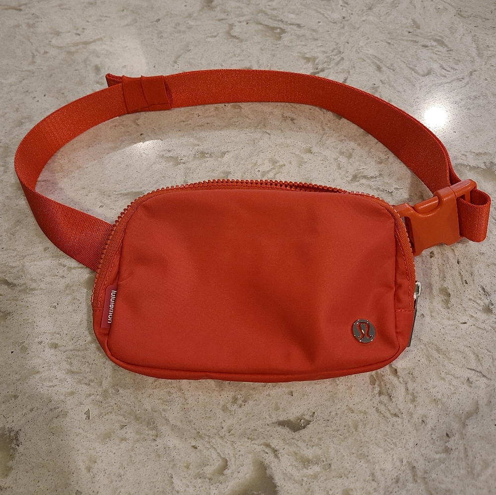Pale Raspberry Belt Bag - Picture 4 of 5